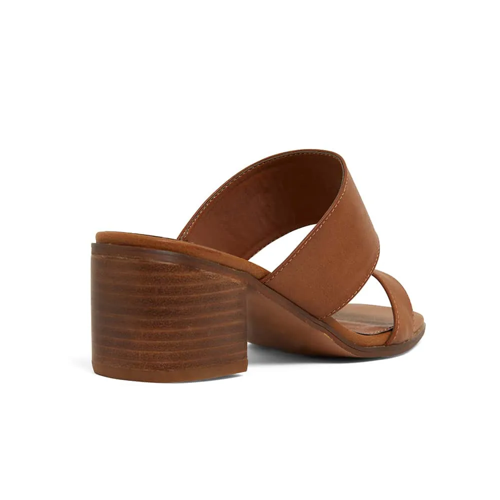 Edge Heel in Tan Smooth