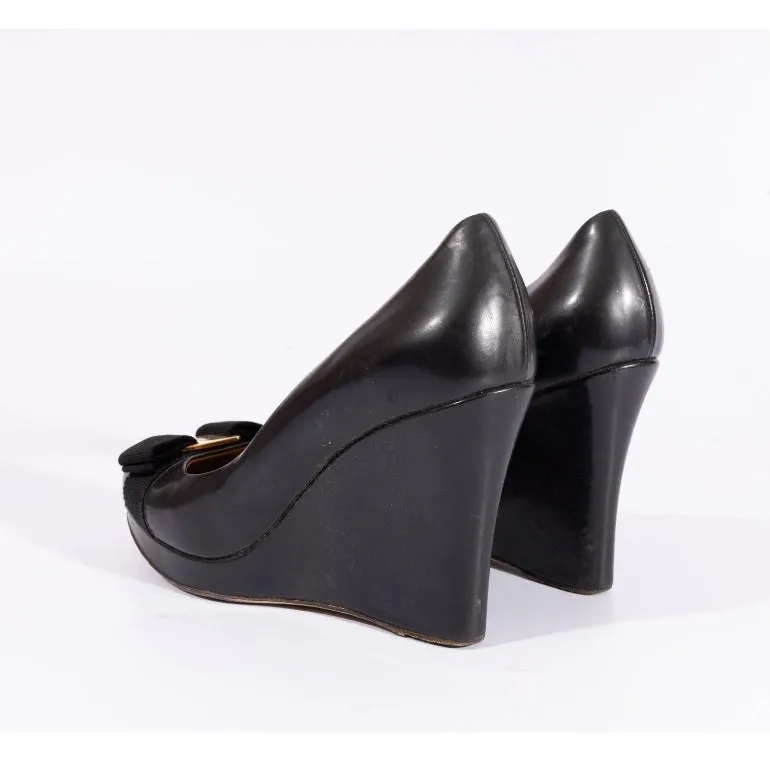 Ferragamo Vara Bow Wedge