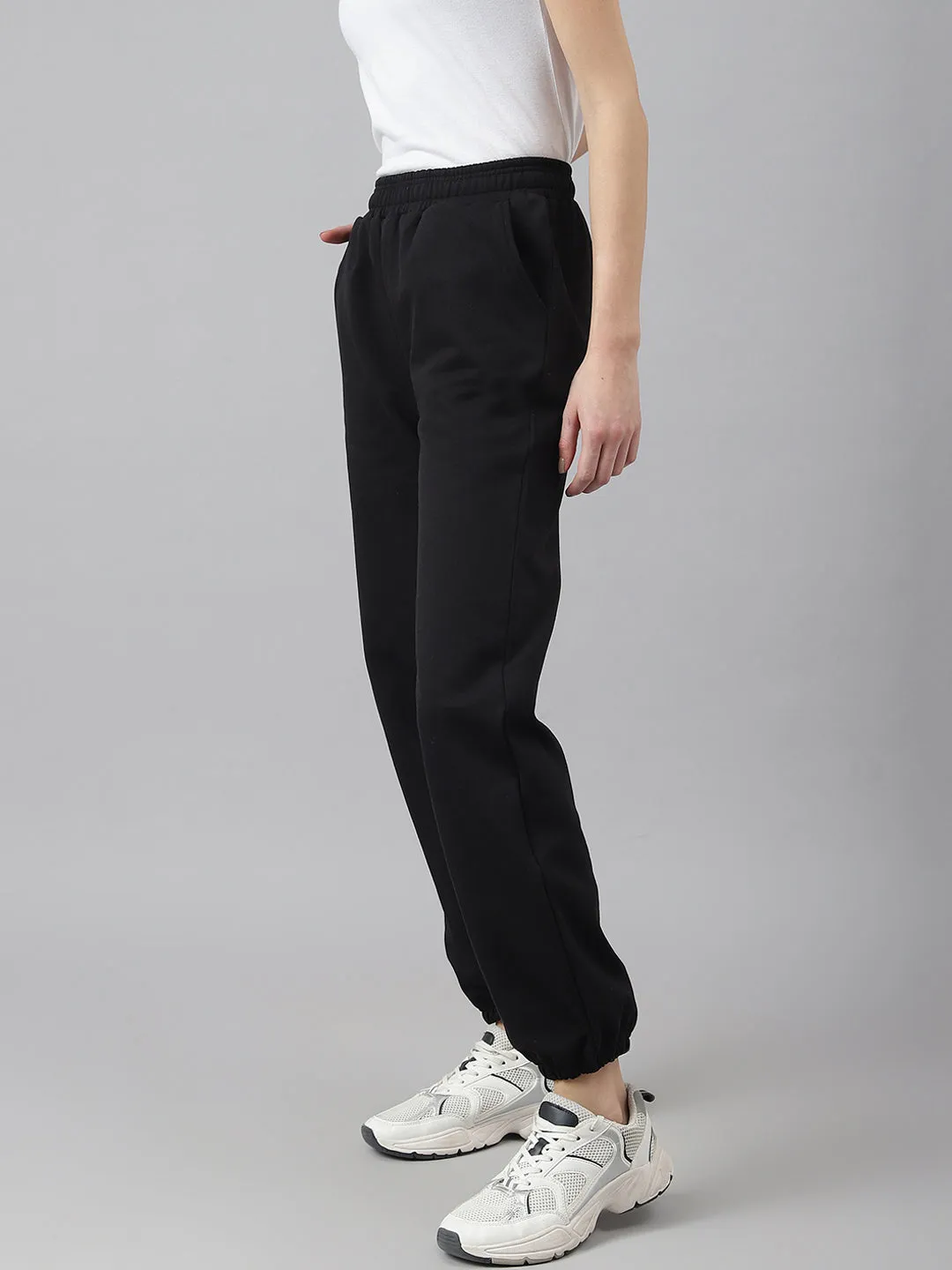 Fitkin Women Black Solid Oversized Fleece Jogger Pants