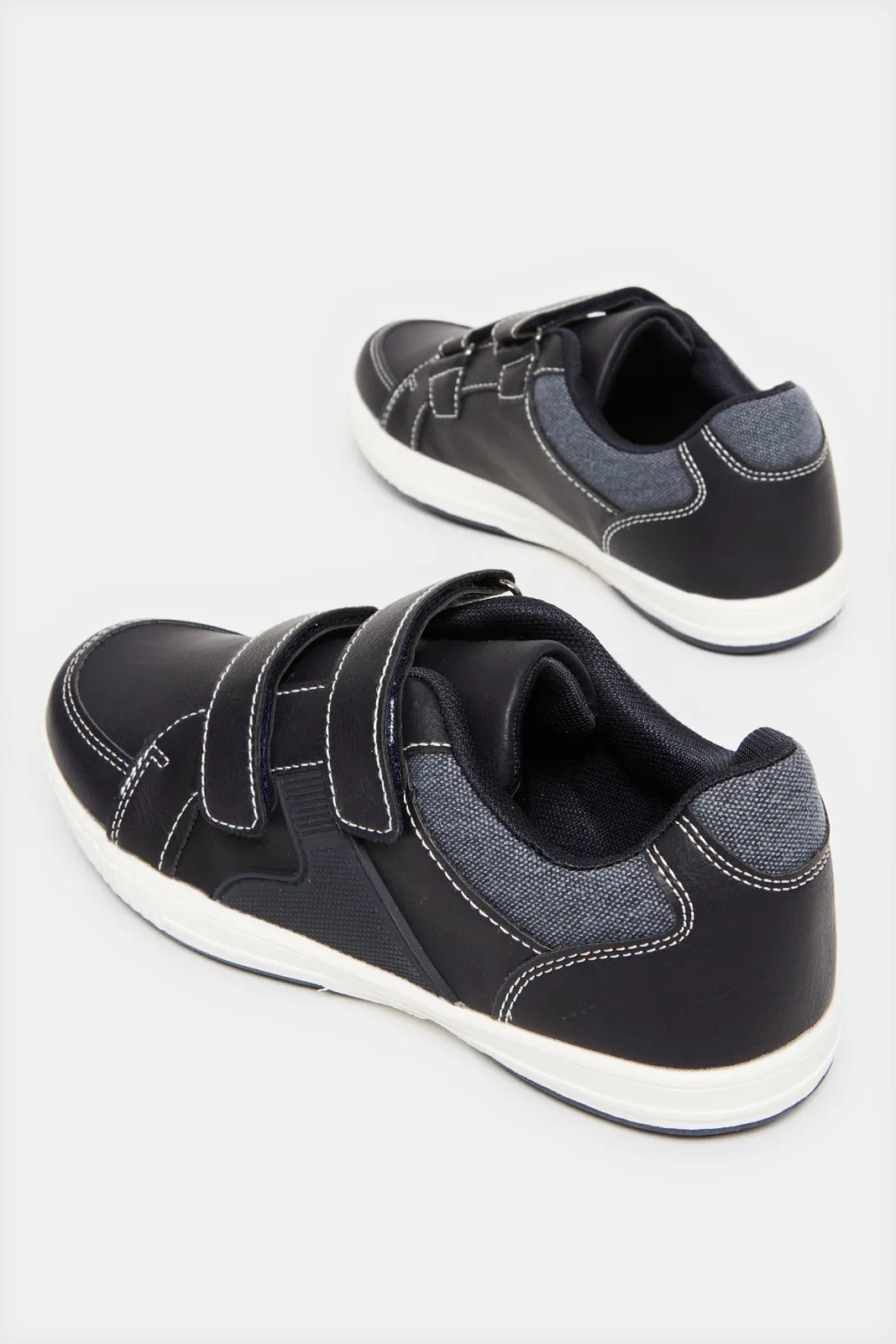 Senior Boys Black Sneakers