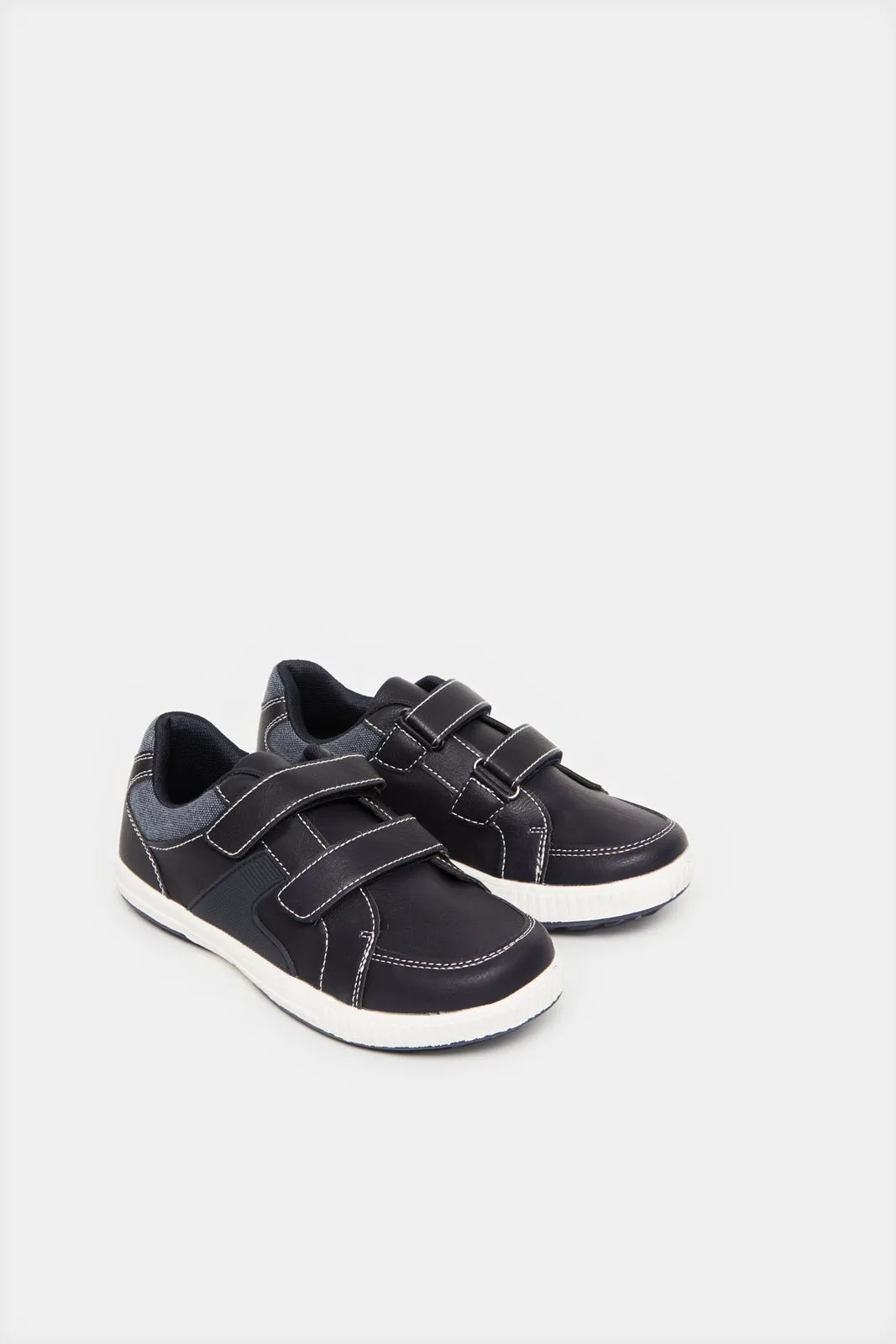 Senior Boys Black Sneakers