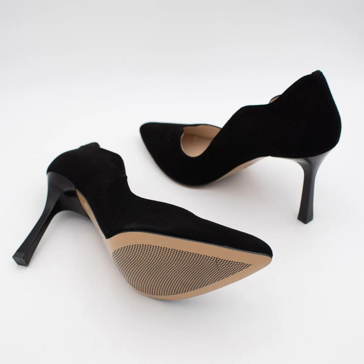 Sleek and Timeless Black High Heels for Effortless Elegance